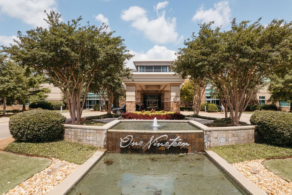 Exterior of UAB Medicine St. Vincent's One Nineteen