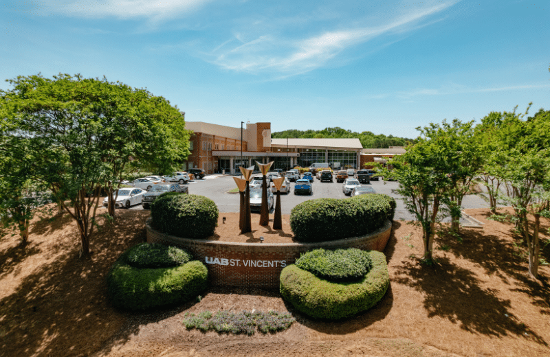 Exterior of UAB St. Vincent's Blount hospital